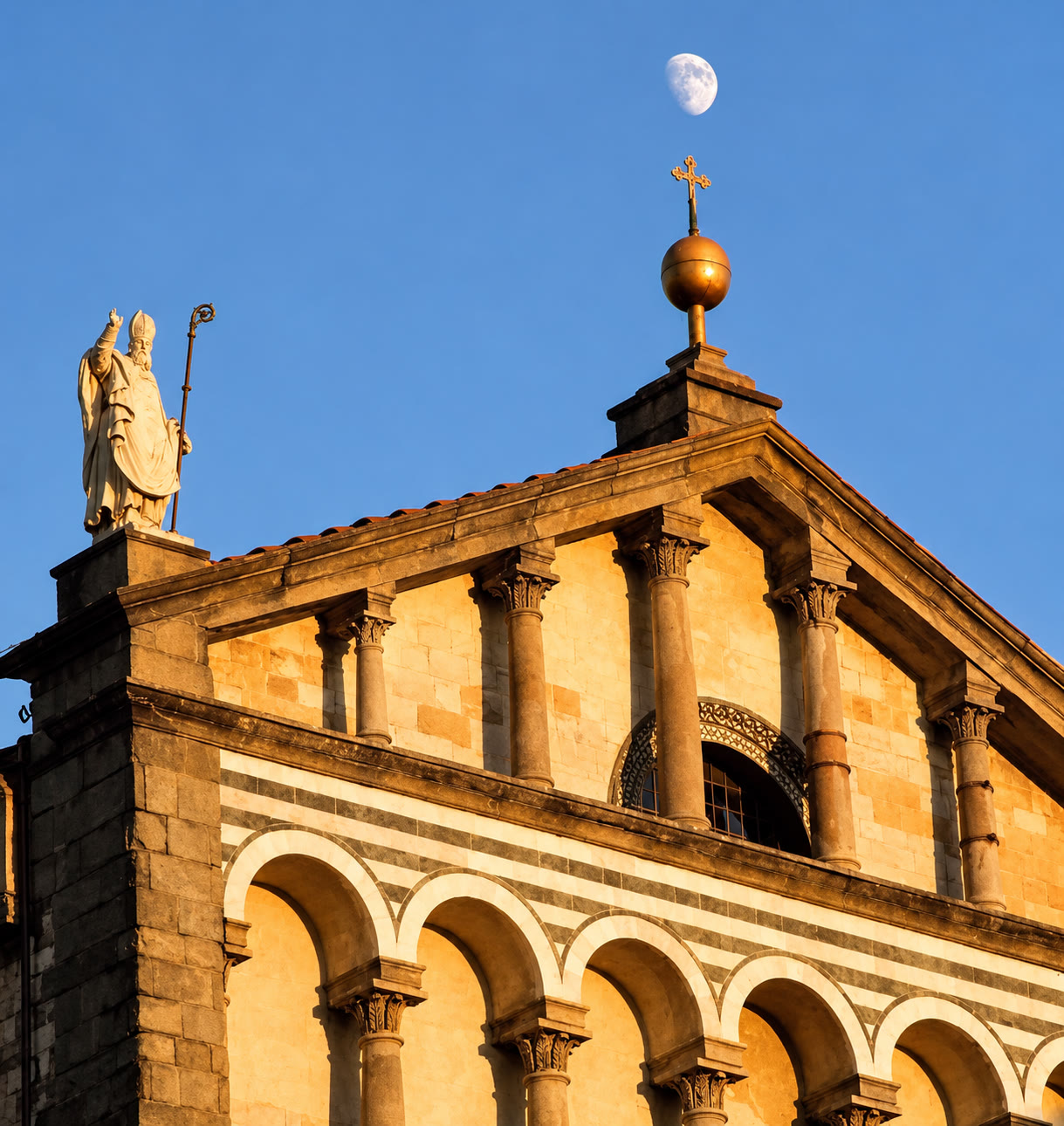 La cattedrale di San Zeno, a pochi passi dallo studio